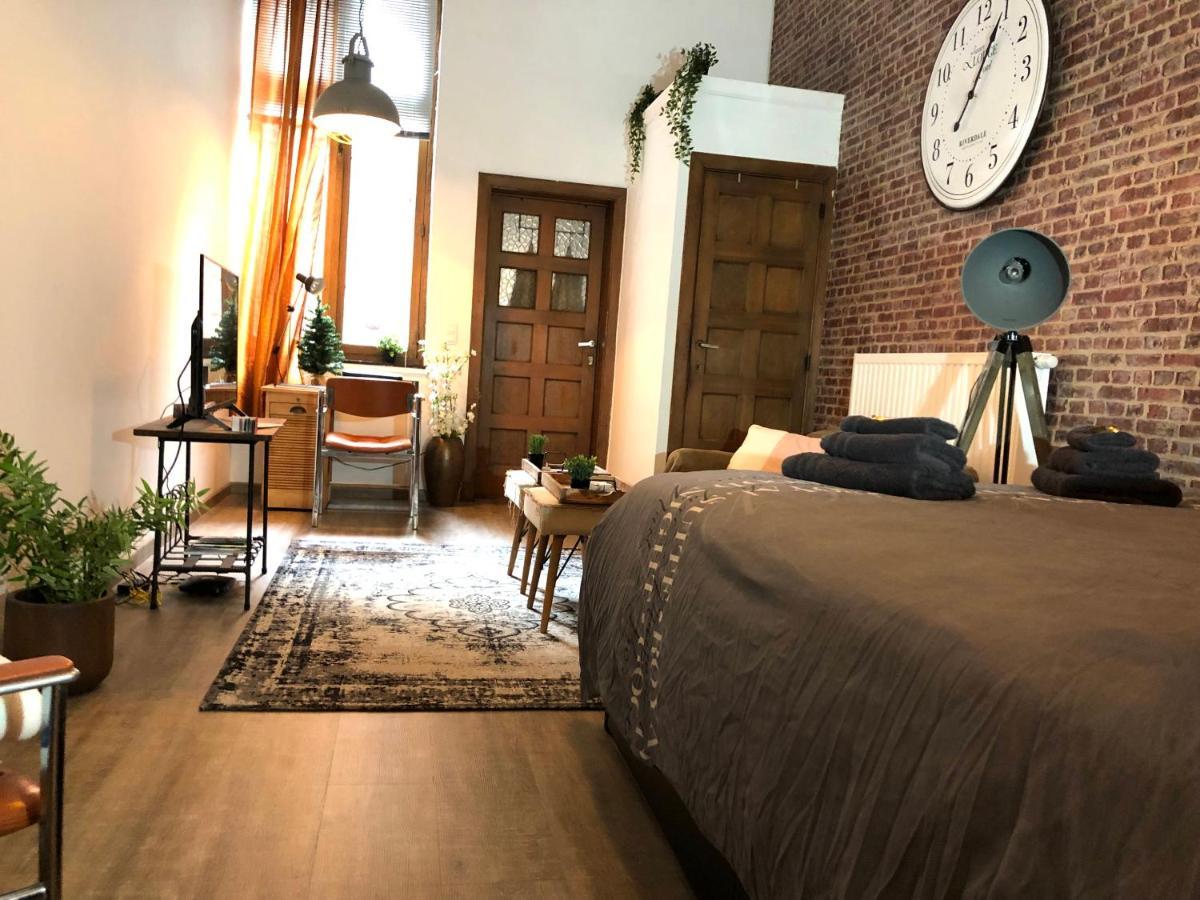 New York Loft - Fully Equipped And Available Long-Term - Perfect Location In City Center Apartment Namur Exterior foto